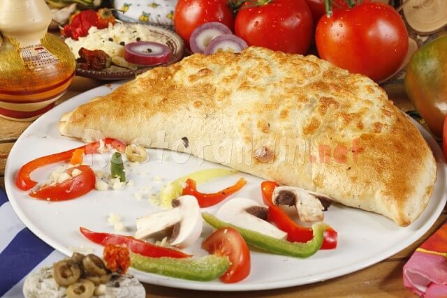 Кальцоне