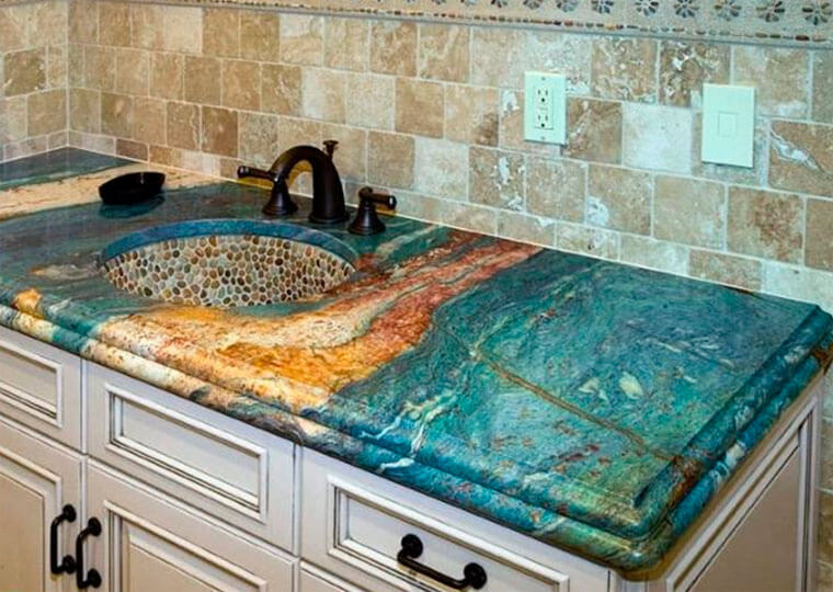 Какие бывают преимущества столешниц из камня?